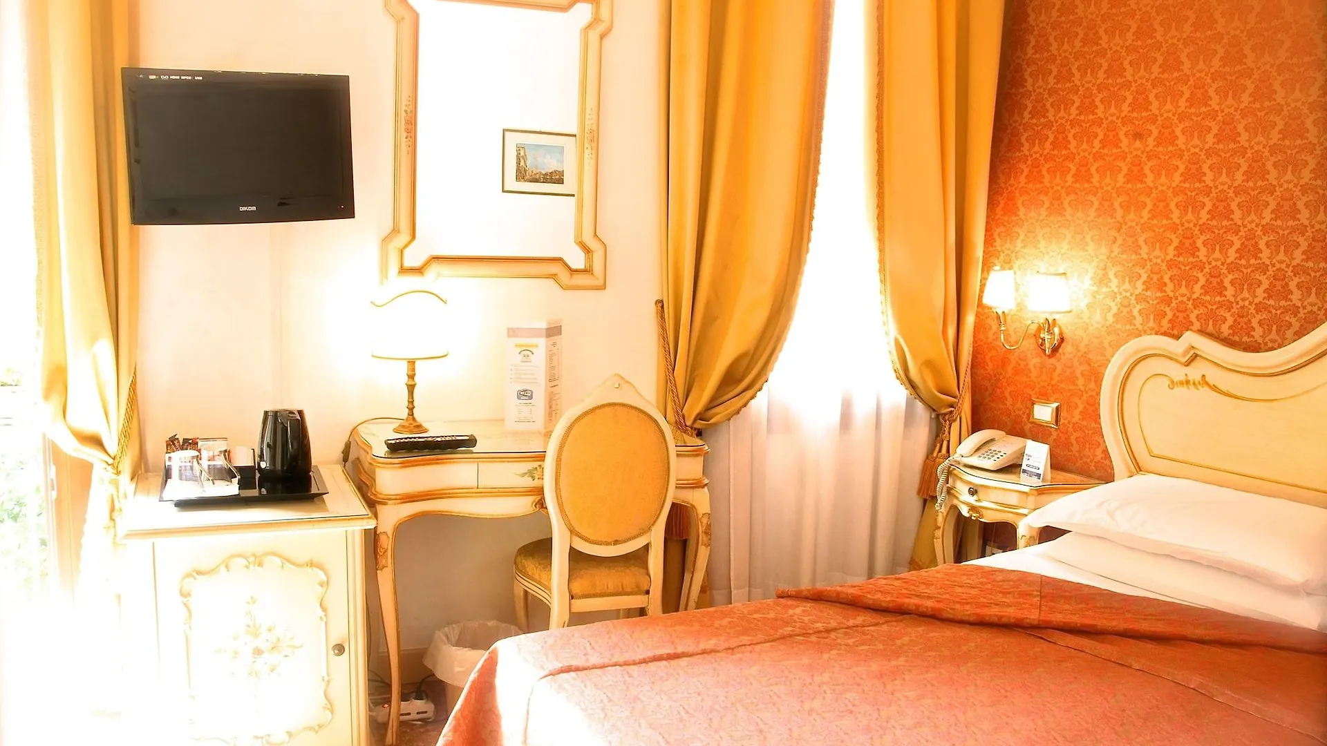 *** Bed & Breakfast Apostoli Palace Venice Italy