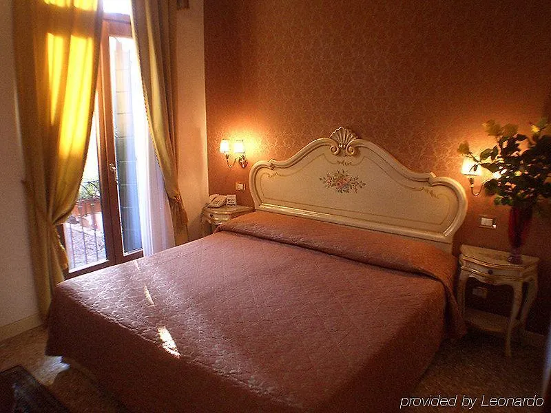 Bed & Breakfast Apostoli Palace Venetië