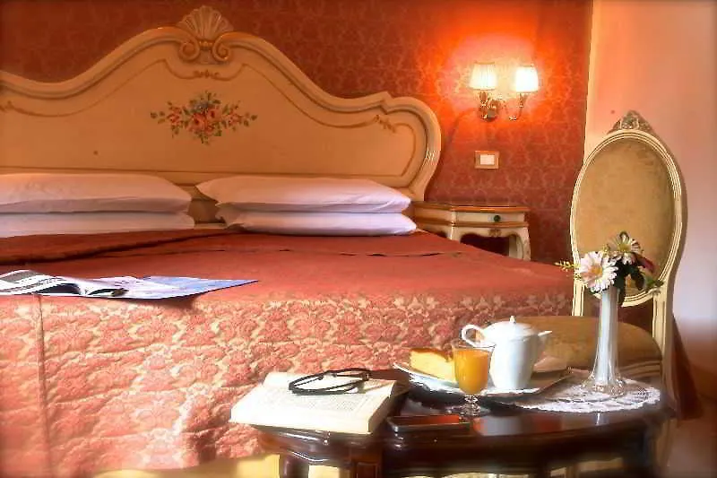 *** Bed & Breakfast Apostoli Palace Venice Italy