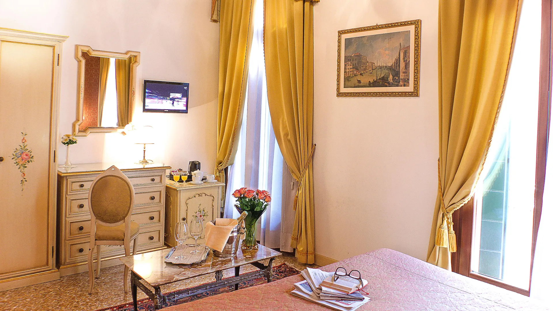 Apostoli Palace Venice 3*,